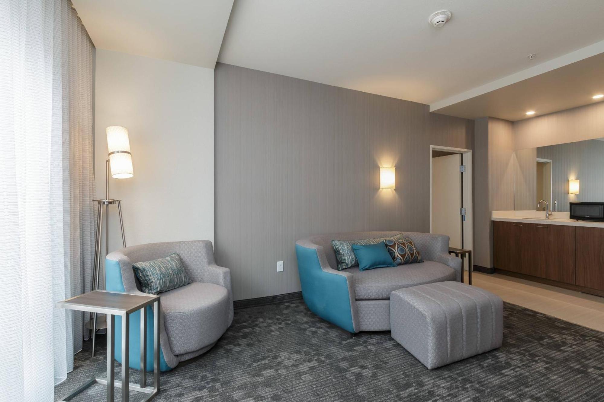 Отель Courtyard By Marriott South Bend Downtown Экстерьер фото